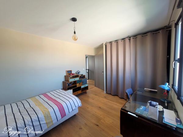 Maison à vendre 6 pièces L'HOUMEAU (17) - 173 m2 - Parcelle de 1100 m2 - 4 chambres, 1 bureau - Piscine chauffée - Double garage