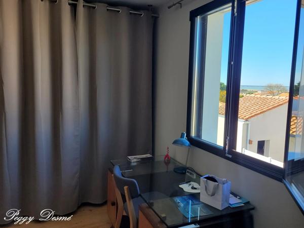 Maison à vendre 6 pièces L'HOUMEAU (17) - 173 m2 - Parcelle de 1100 m2 - 4 chambres, 1 bureau - Piscine chauffée - Double garage