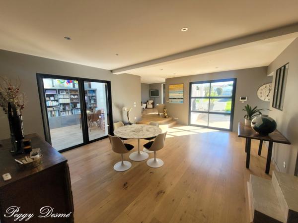 Maison à vendre 6 pièces L'HOUMEAU (17) - 173 m2 - Parcelle de 1100 m2 - 4 chambres, 1 bureau - Piscine chauffée - Double garage