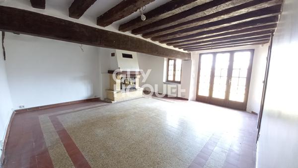 Maison Ancienne, Beau potentiel !