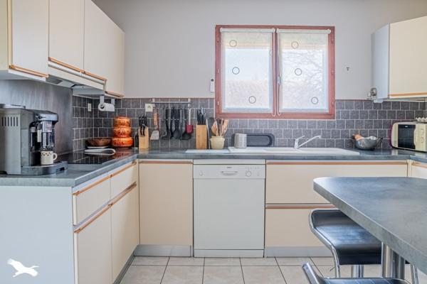 Maison à vendre 293 216 € Saint-Loubès 4 p 82 m² DPE C