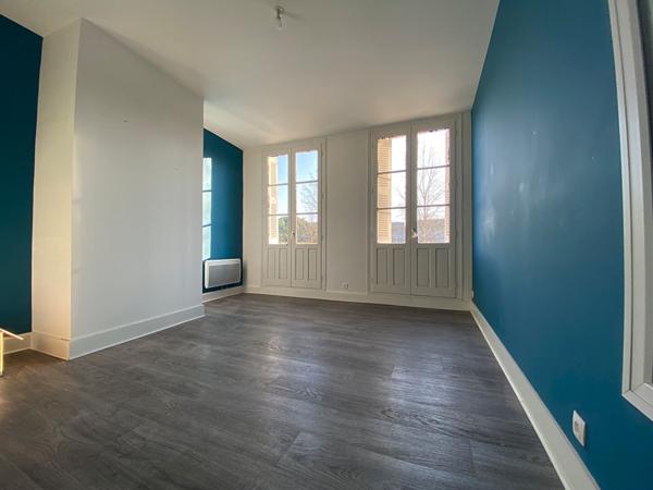 Appartement 2 pièces à louer Châtellerault - 86100 / Réf: 418