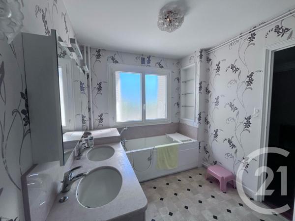 Appartement T4 à vendre  5 pièces - 123,02 m2 AURILLAC - 15