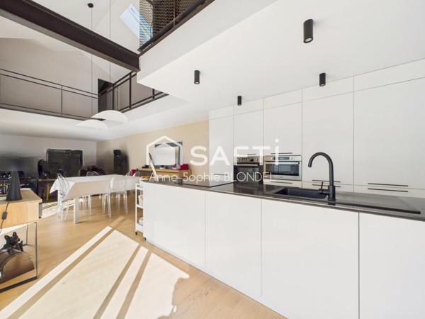 LE BOUSCAT Maison 4 chambres, terrasse, piscine et parking