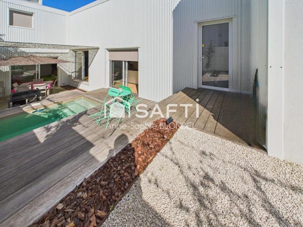 LE BOUSCAT Maison 4 chambres, terrasse, piscine et parking