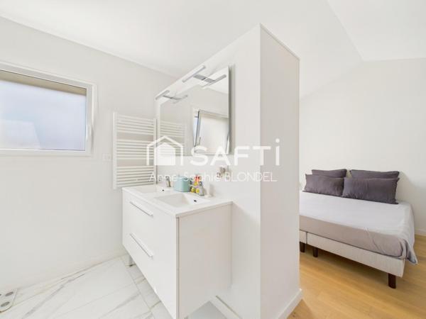 LE BOUSCAT Maison 4 chambres, terrasse, piscine et parking