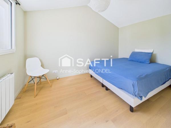 LE BOUSCAT Maison 4 chambres, terrasse, piscine et parking