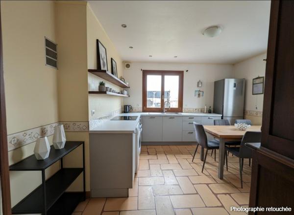 “LA FAMILIALE” – Maison 6 pièces sur sous-sol total avec grand terrain sans vis-à-vis à Gournay-en-Bray