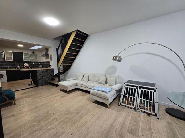 Wattrelos, maison esprit LOFT 2 chambres extérieur