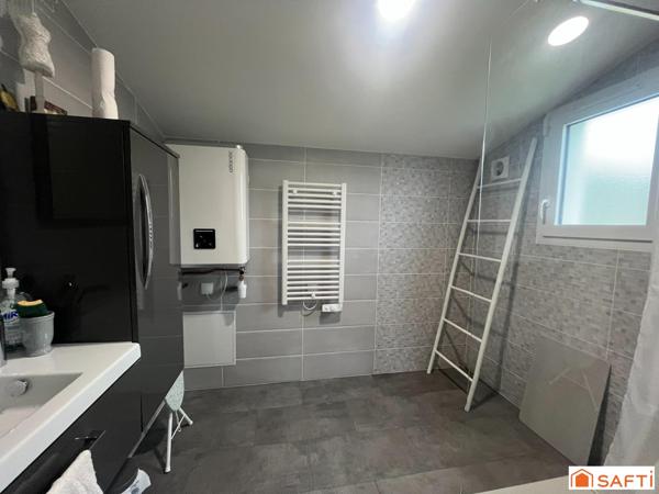 Maison de 90m2 avec dépendance de plus de 65m2 sans travaux Châteauneuf du Faou