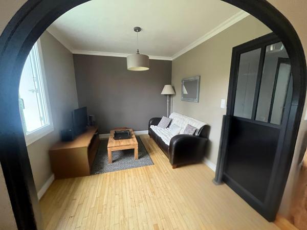 Maison de 90m2 avec dépendance de plus de 65m2 sans travaux Châteauneuf du Faou