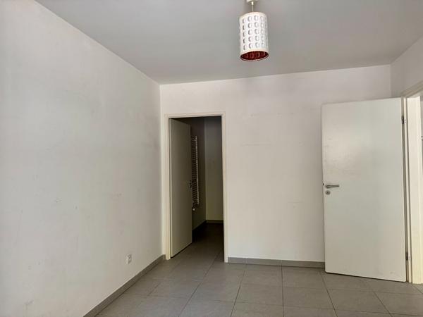 A louer Appartement de type 2 avec terrasse et box à Marseille 13008 Quartier BONNEVEINE