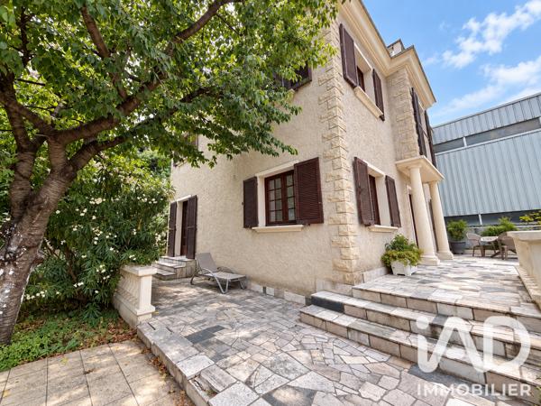 Maison à vendre 6 pièces 136,09 m² Aubervilliers