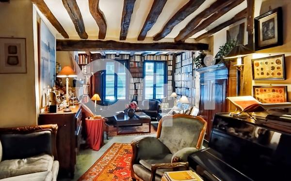 Maison à vendre    3 pièces • 89 m2 Senlis