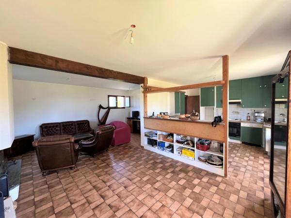 Maison à PLEUMEUR-BODOU, 22560 - 7 pièces 104m²