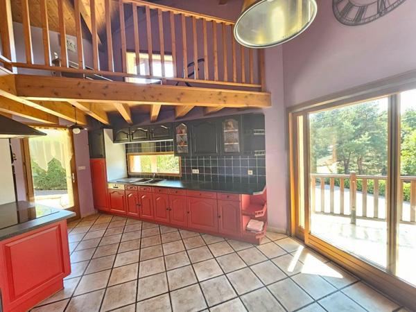 Monistrol-sur-Loire 43120 Maison d'architecte 141m² habitables 4 chambres sur parc arboré de 2030m²
