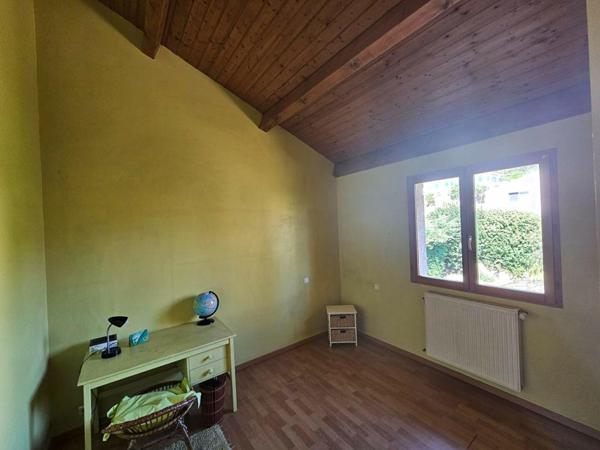 Monistrol-sur-Loire 43120 Maison d'architecte 141m² habitables 4 chambres sur parc arboré de 2030m²