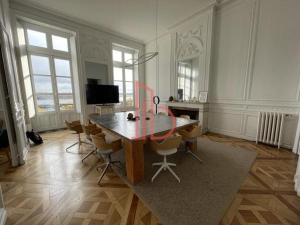 Bureau de 152 m² à louer à Bordeaux Triangle D'or