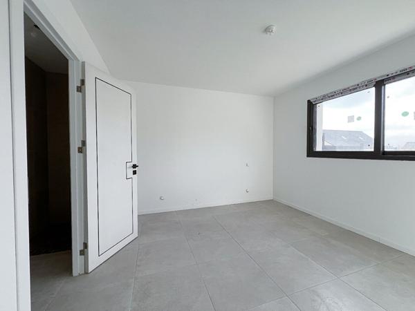 Maison neuve à vendre à St Melaine sur Aubance de plain-pied 4 chambres sur un terrain de plus de 400m²