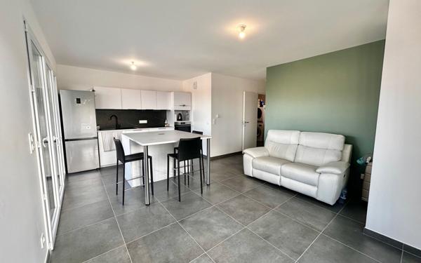 Appartement à vendre    2 pièces • 49 m2 Seynod