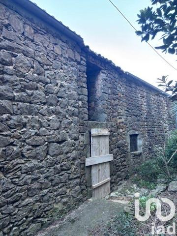 Maison de village 4 pièces de 95 m² à Laurac-en-Vivarais (07110)