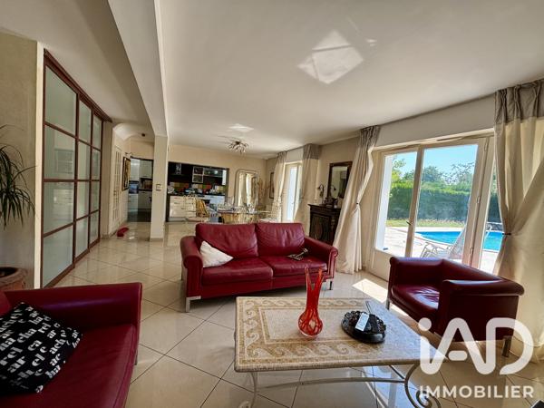 Maison à vendre 5 pièces 140 m² Le Mesnil-Esnard
