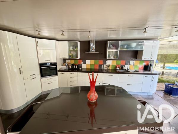 Maison à vendre 5 pièces 140 m² Le Mesnil-Esnard