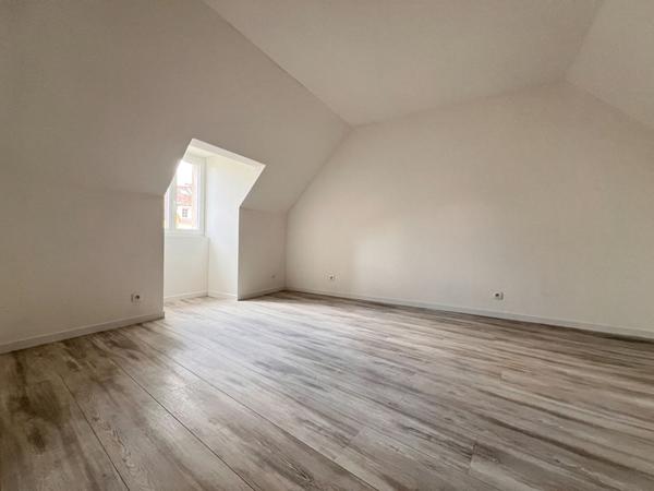 NOAILLES Maison SEJOUR, CUISINE, 4 CHAMBRES, GARAGE, DEPENDANCE, JARDIN