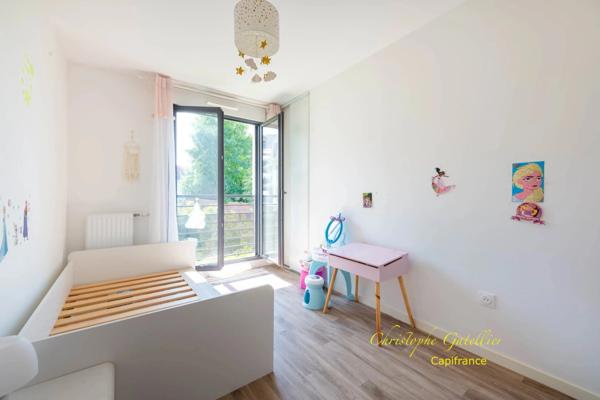 Quartier Gérard Philipe - Appartement T4 (3 chambres) récent (2019) - balcon sud et deux places de parking