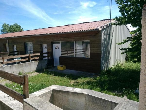 Immeuble Lasbordes 11 pièce(s) 218 m2