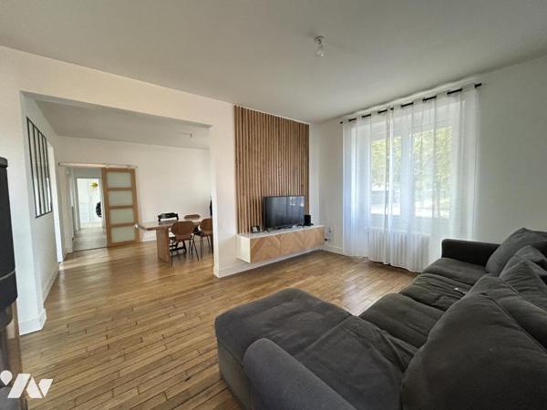 A VENDRE - MAISON D'HABITATION - LAVAL 