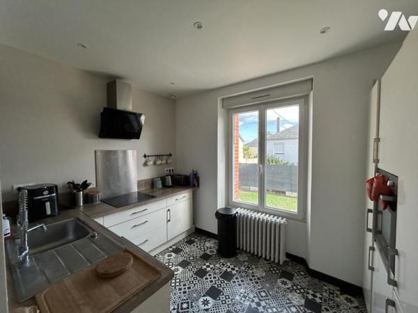 A VENDRE - MAISON D'HABITATION - LAVAL 