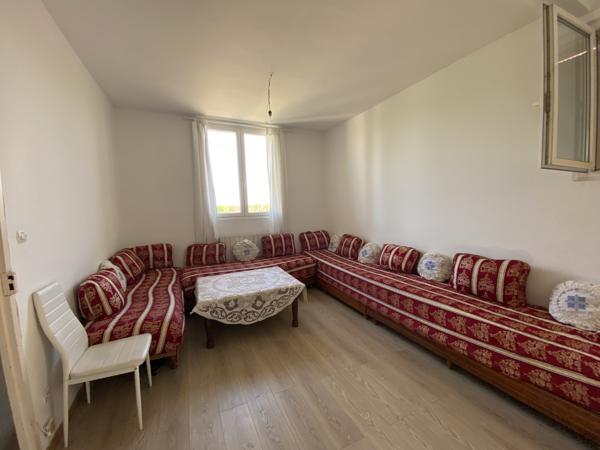 Maison
                                                                                                                                                                                                                                                                                                                        8 pièce(s)                                                                                                                                                                                                          4 chambre(s)                                                                                                                                                                                                          165  m²