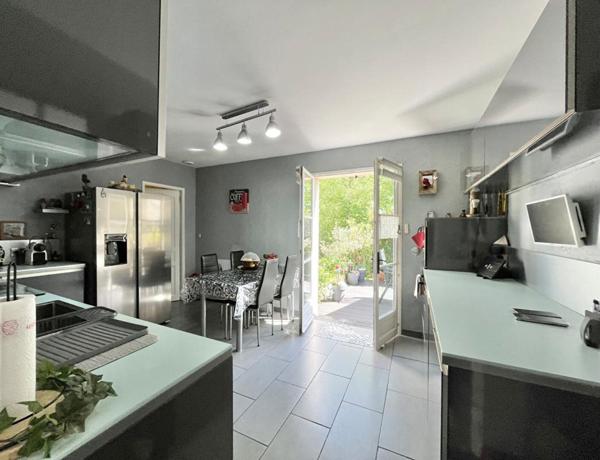 Maison au porte de COMPIEGNE : 7 pièce(s) 148 m2 + Jardin et garage