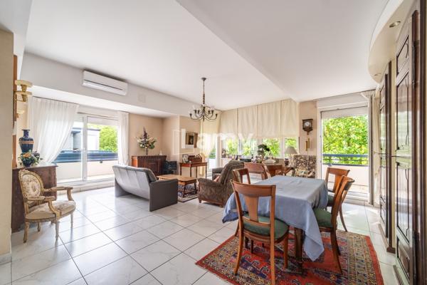 Attique 4 pièces 119 m² + terrasse 55 m² – nouveau bassin (58)