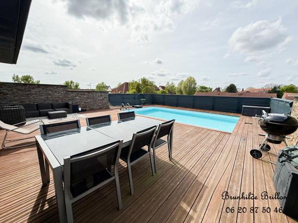 Pavillon 215m², 3 chambres, bureau, garage, piscine, jardin