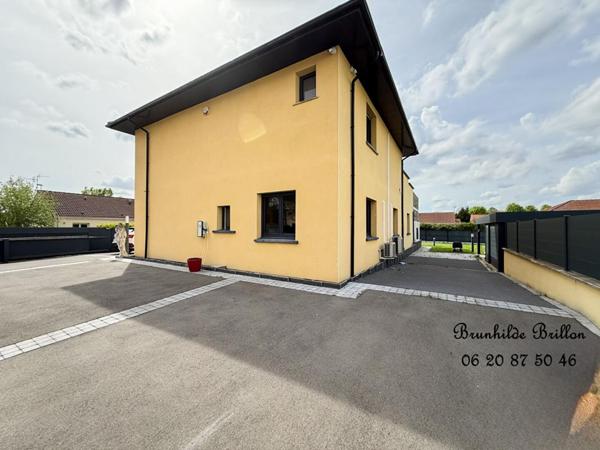 Pavillon 215m², 3 chambres, bureau, garage, piscine, jardin