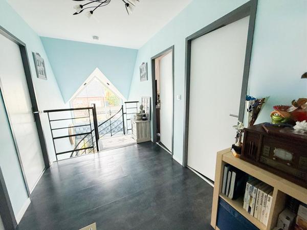 Maison individuelle,128M² au sol , 3 chambres, garage, jardin