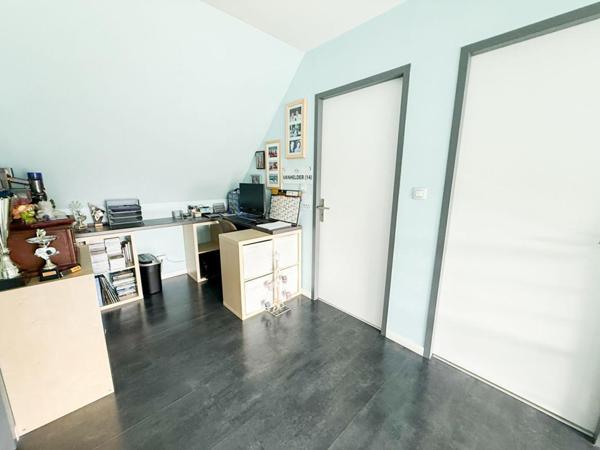 Maison individuelle,128M² au sol , 3 chambres, garage, jardin