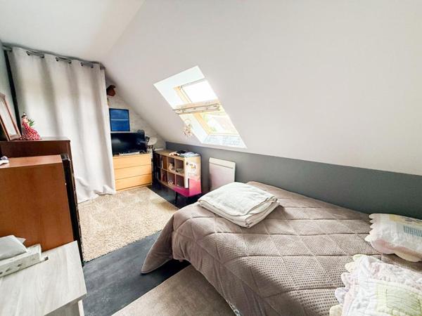 Maison individuelle,128M² au sol , 3 chambres, garage, jardin