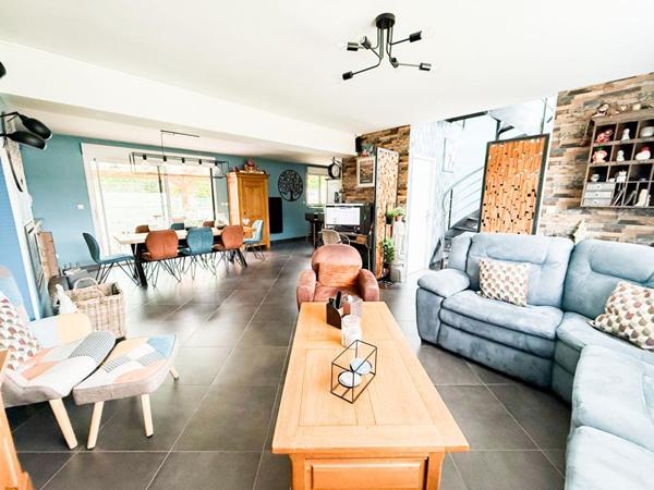 Maison individuelle,128M² au sol , 3 chambres, garage, jardin