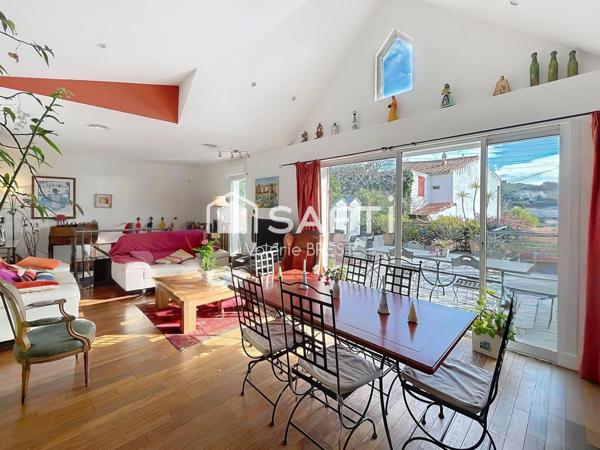 Marseille 13007- Maison 7 pièces -Garage- Vue mer