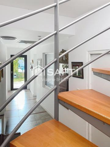 Marseille 13007- Maison 7 pièces -Garage- Vue mer