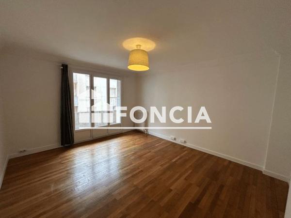Location Appartement 4 pièces 88.1 m² - 6 RUE LIEUTENANT QUINSONNAS Grenoble 38000