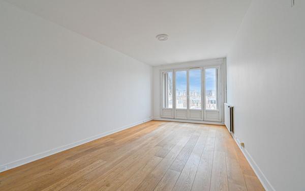 Appartement à vendre    3 pièces • 63 m2 Paris 11
