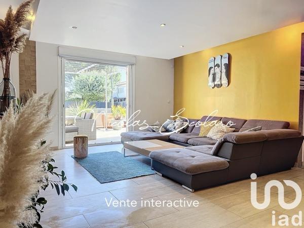 Maison traditionnelle 5 pièces de 166 m² à Cheval-Blanc (84460)