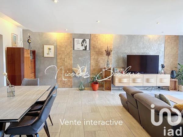 Maison traditionnelle 5 pièces de 166 m² à Cheval-Blanc (84460)