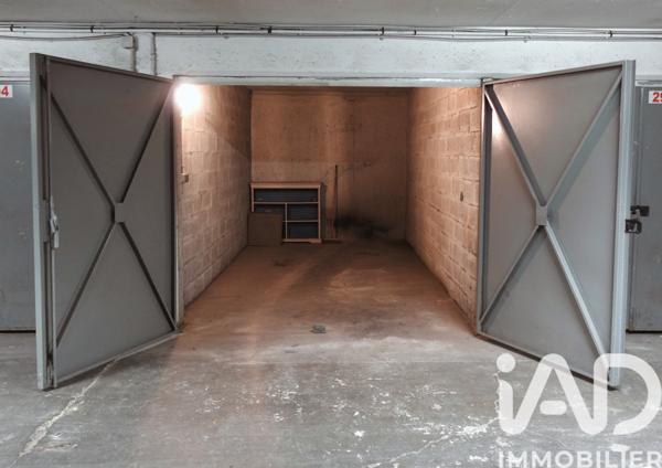Parking à vendre 12 m² Paris 18