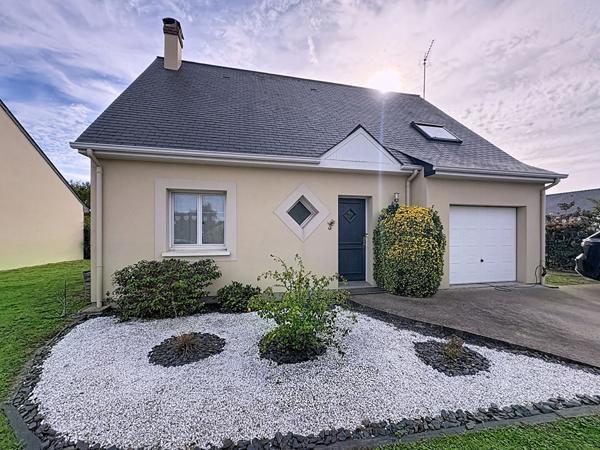 MAISON CONTEMPORAINE BEAUFORT EN VALLEE 4 Chambres et un espace bureau en mezzanine