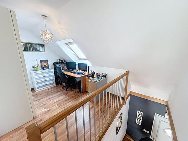 MAISON CONTEMPORAINE BEAUFORT EN VALLEE 4 Chambres et un espace bureau en mezzanine